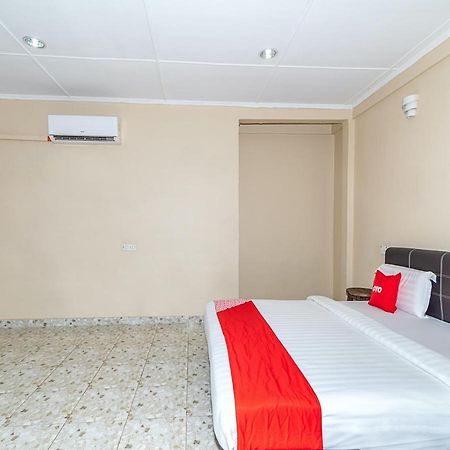 Oyo 89932 Dd Homestay Kota Kinabalu Kültér fotó